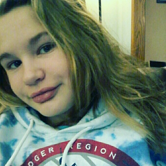 Meet your Posher, Kylie - Picture 1 of 1